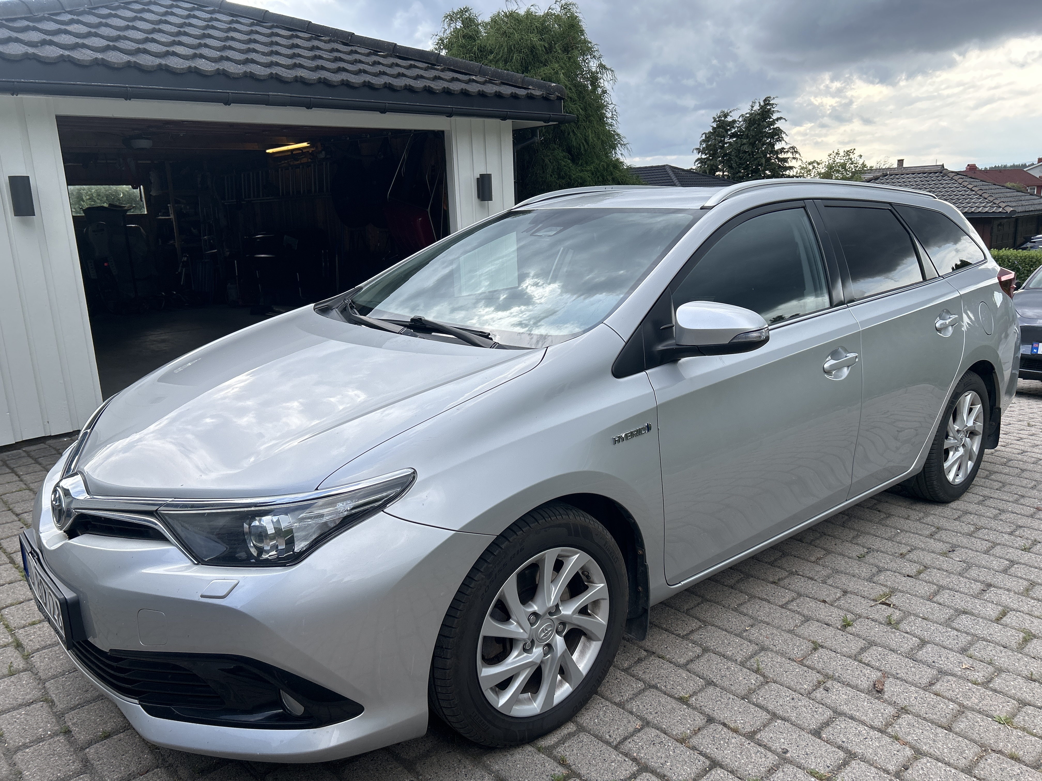 Toyota auris stasjonsvogn