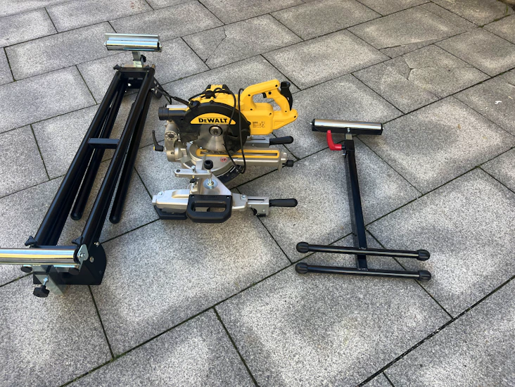 Kap och gersåg dewalt 774 qs med stativ