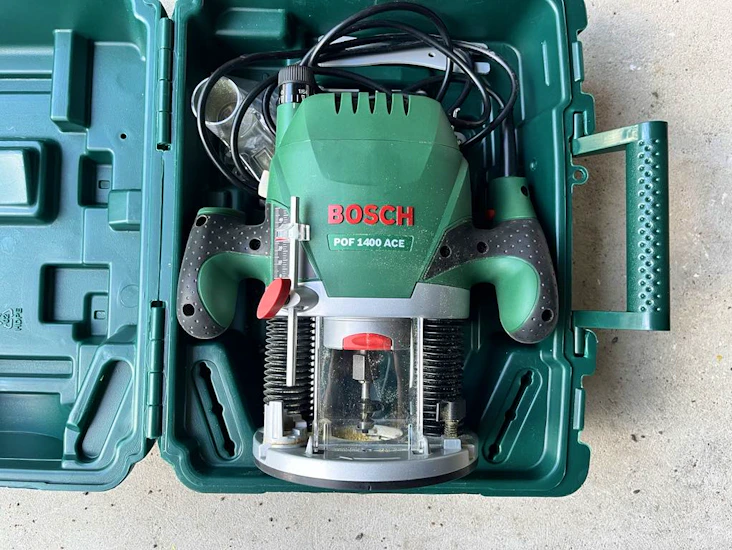 Handöverfräs bosch med frässtål