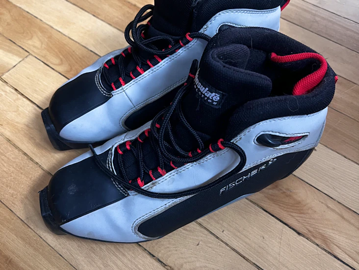 Euro 38x l8 m5.5 cross country ski boots