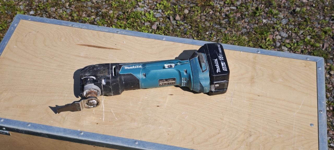 Makita dtm51 multiverktyg (fein-såg)18v