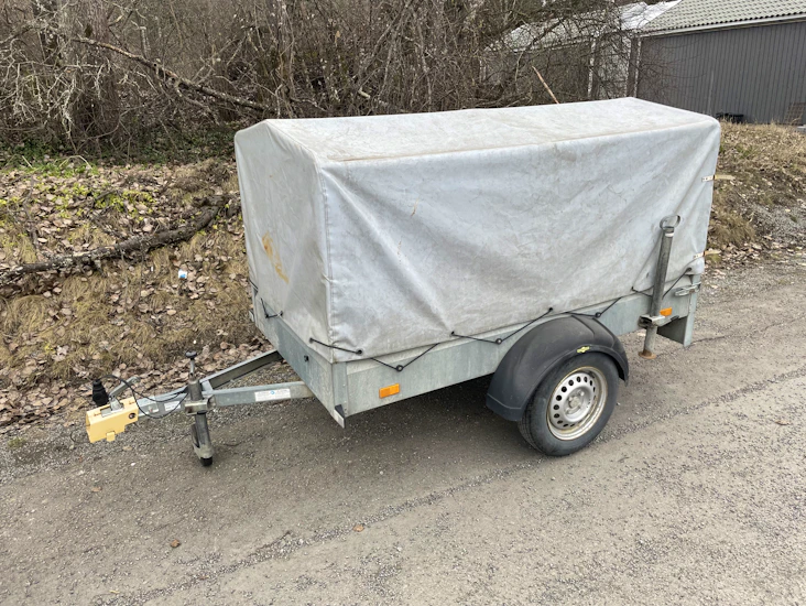 Släpvagn, max lastvikt, 630 kg obromsad