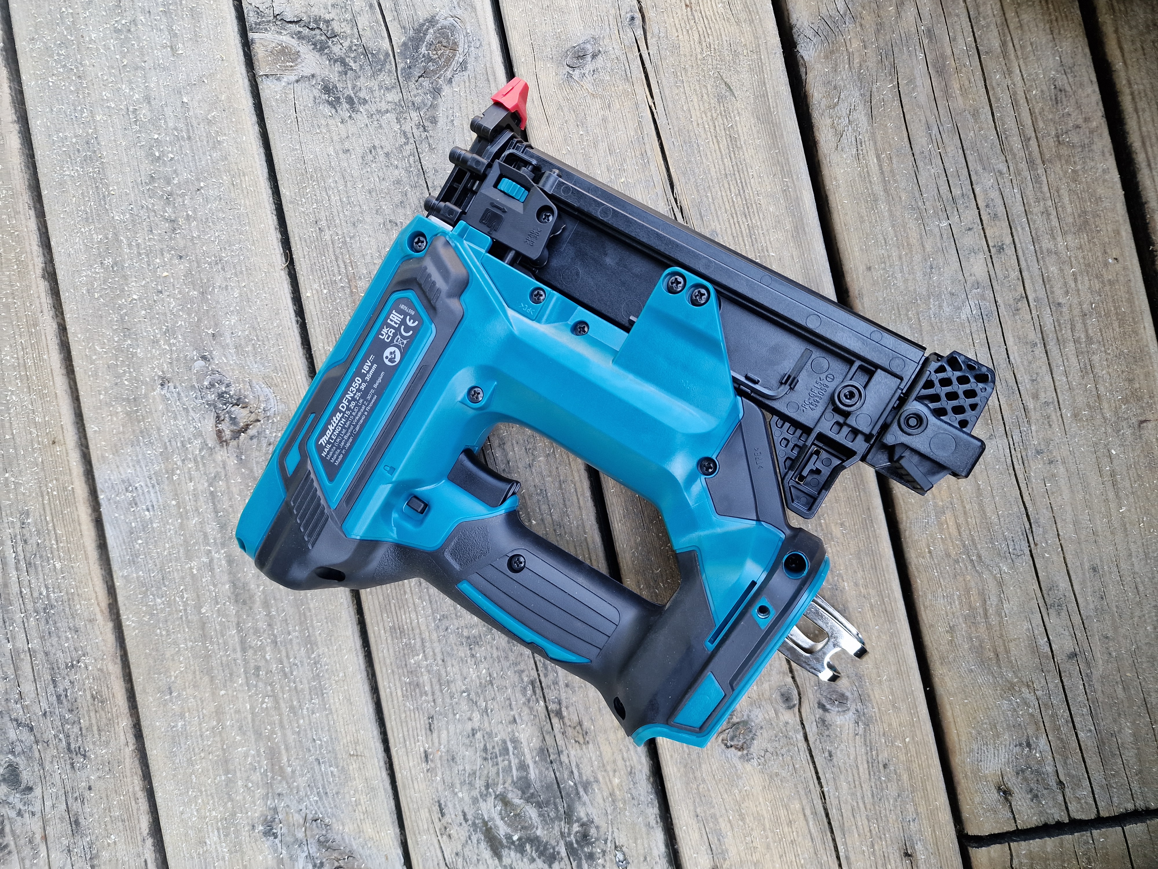 Makita dfn350 dykkertpistol lxt, 18v..