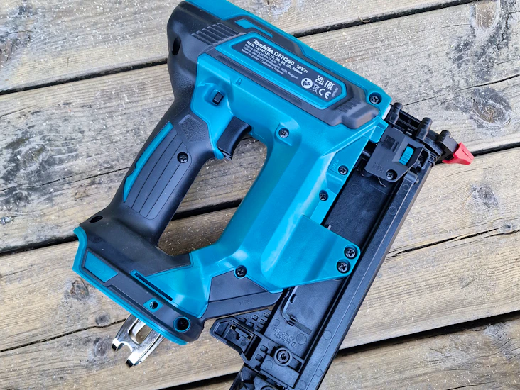 Makita dfn350 dykkertpistol lxt, 18v..