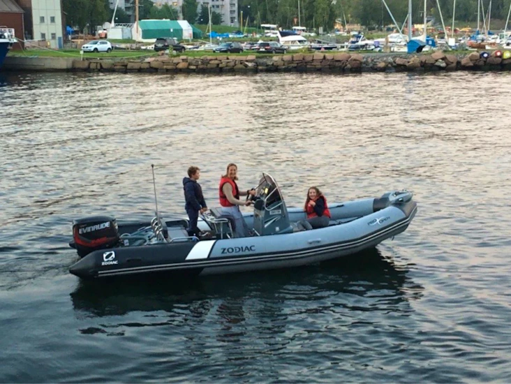Zodiac 650 pro open med 150hk
