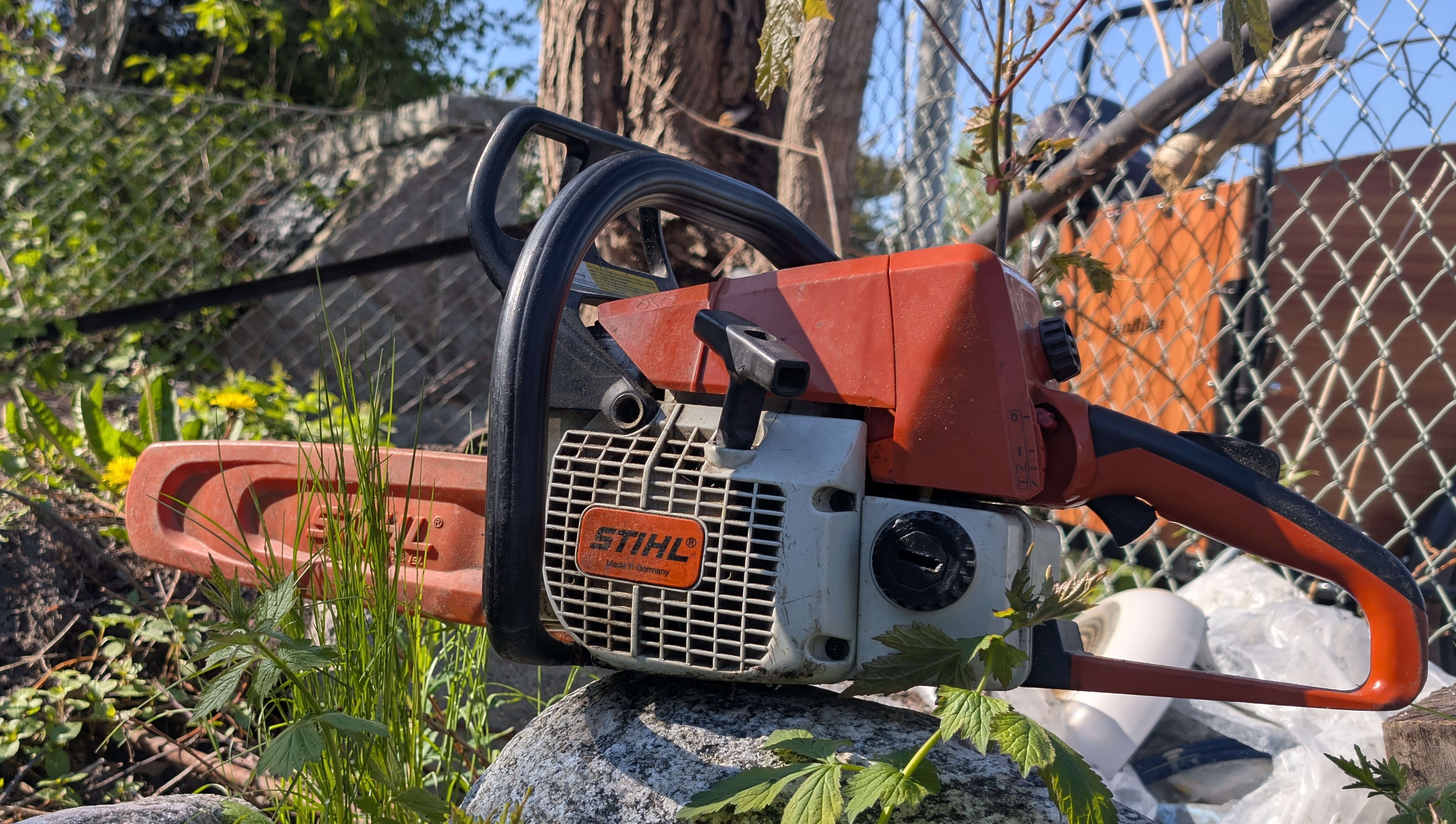Stihl 021 motorsåg (inkl. bensin & kedjeolja)