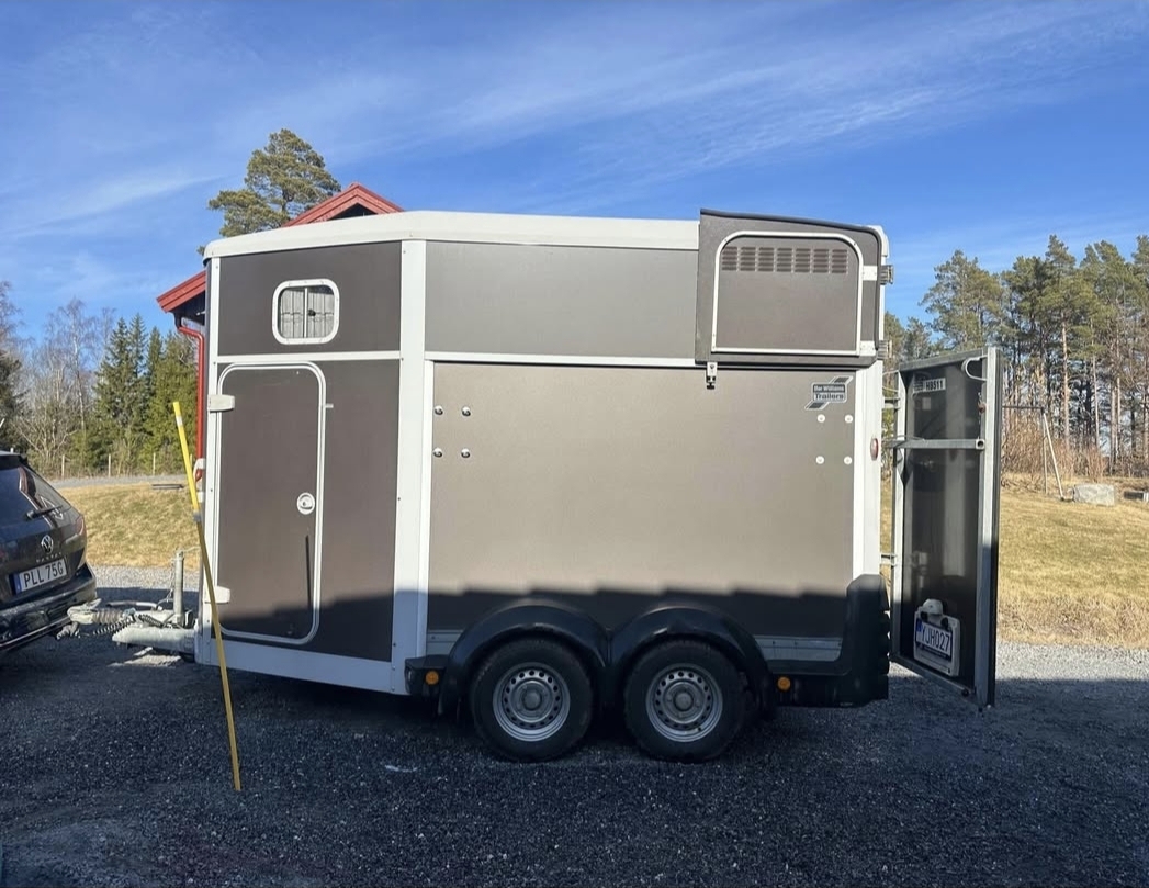 Hästsläp iforwilliams hb511