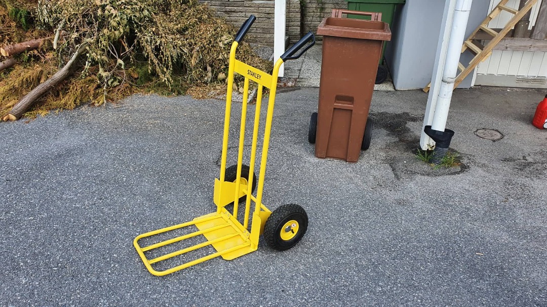 Pirra/transportkärra med rejäla däck