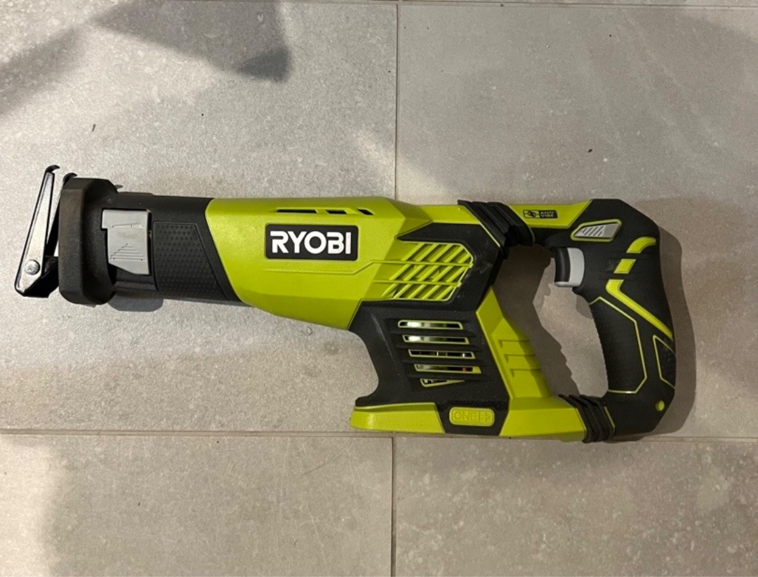 Ryobi bajonettsag