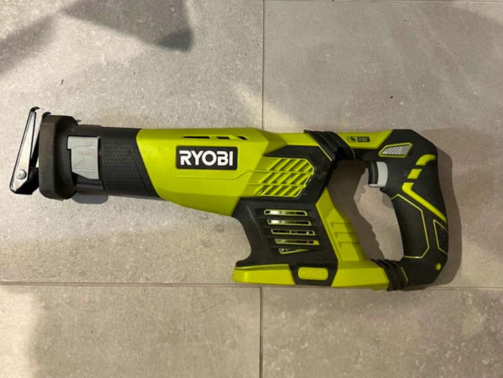 Ryobi bajonettsag