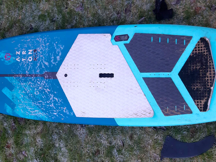 Aztron falcon wing foil board 6’6″, 120l