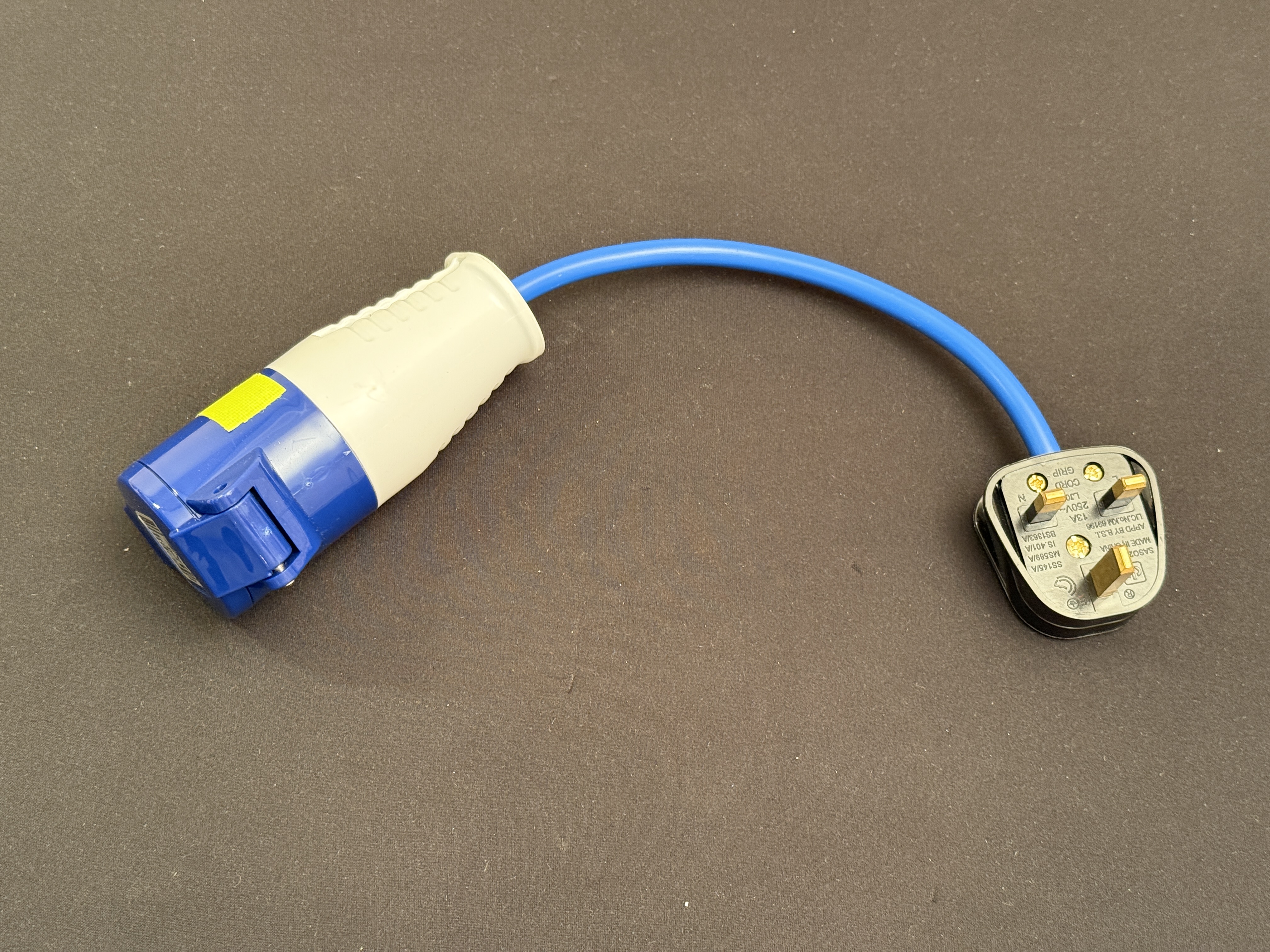 13a plug to 16a socket adapter
