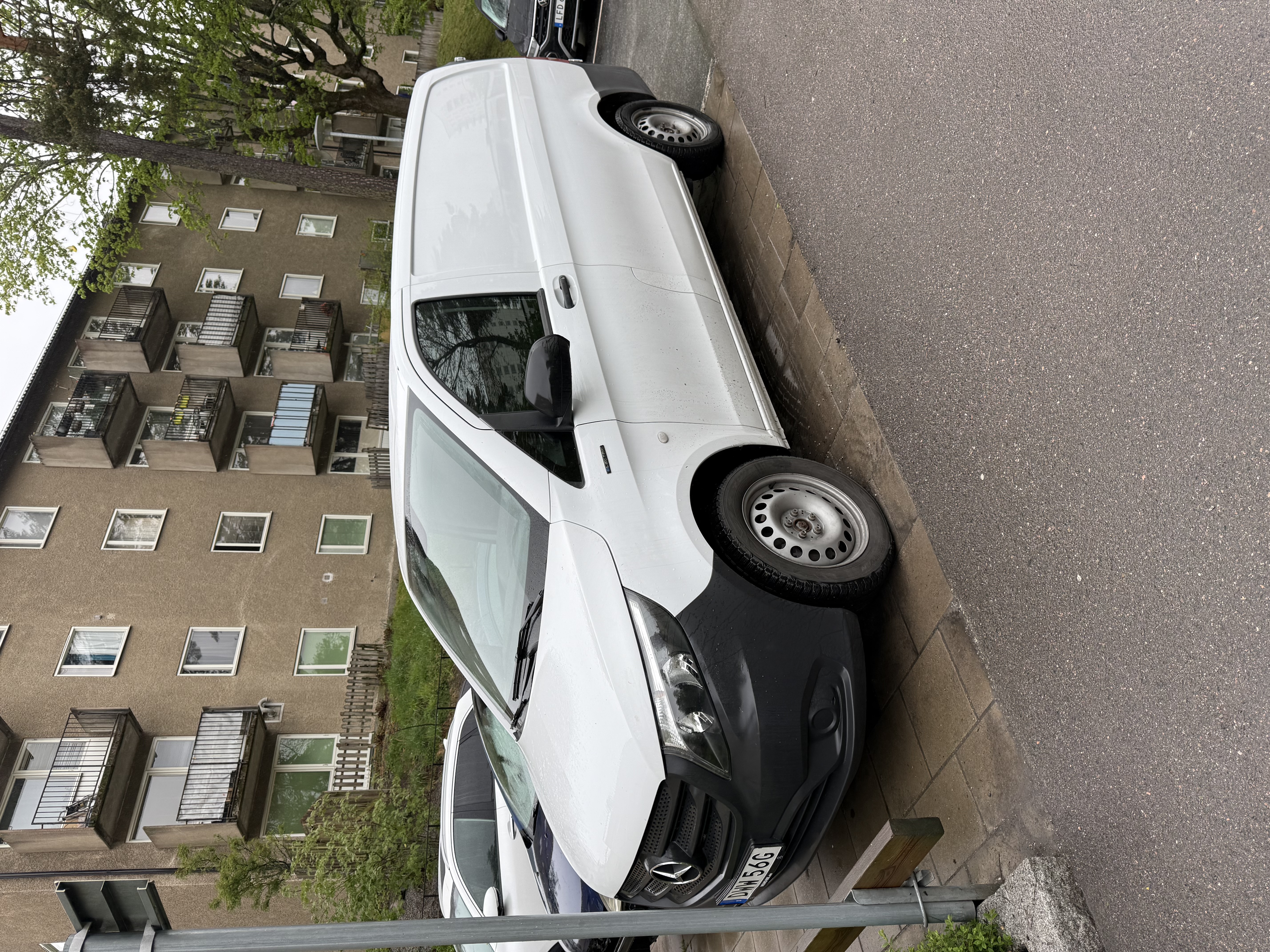 Mercedes benz evito 
