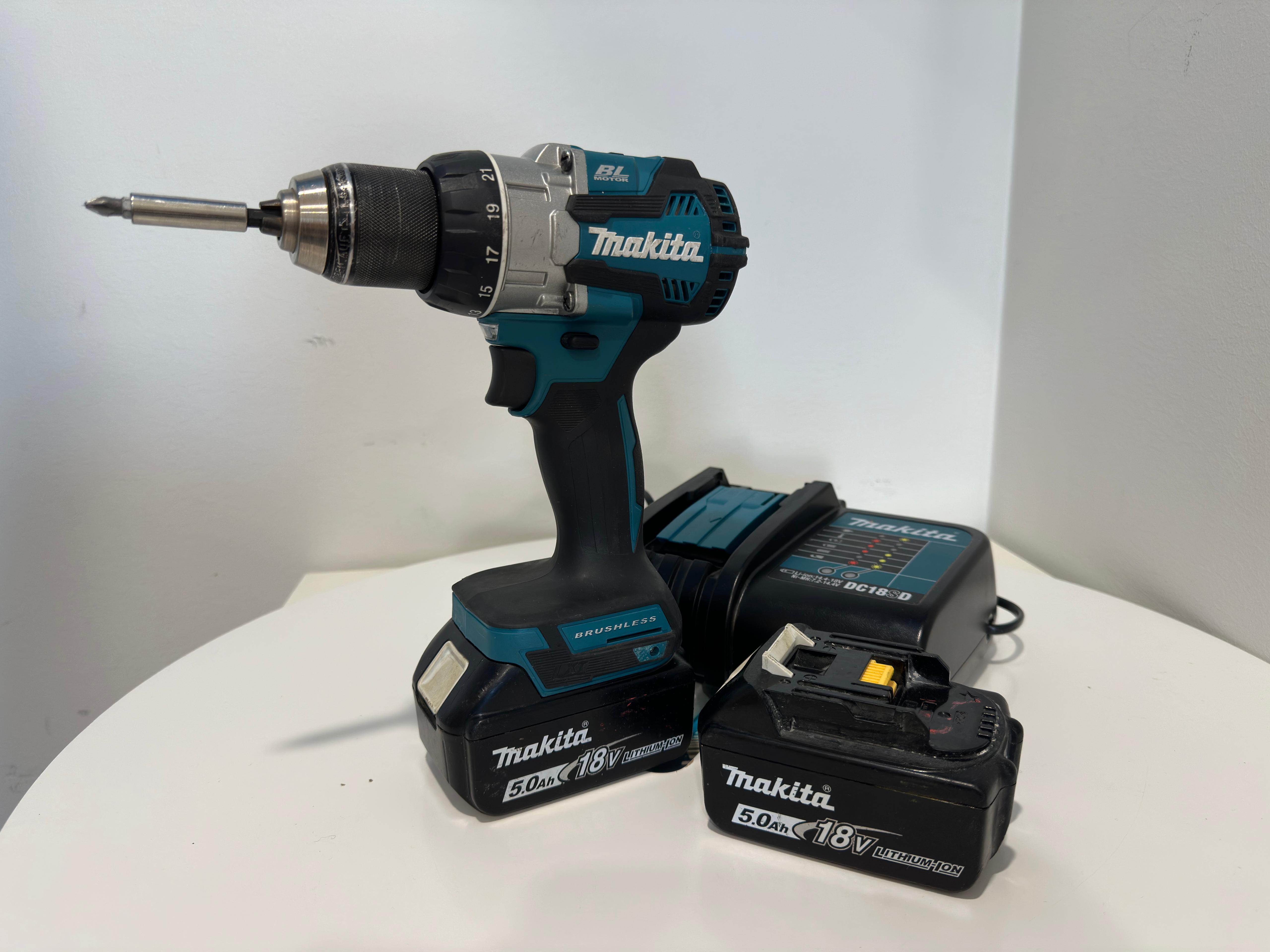 Makita akkuporakone 18v 73nm – tehokas porakone ja ruuvinväännin