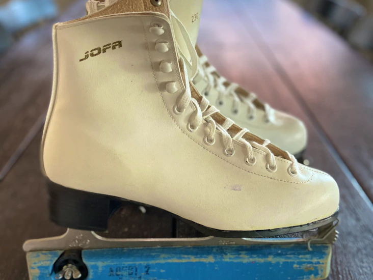 Konståkningsskridskor strl 39