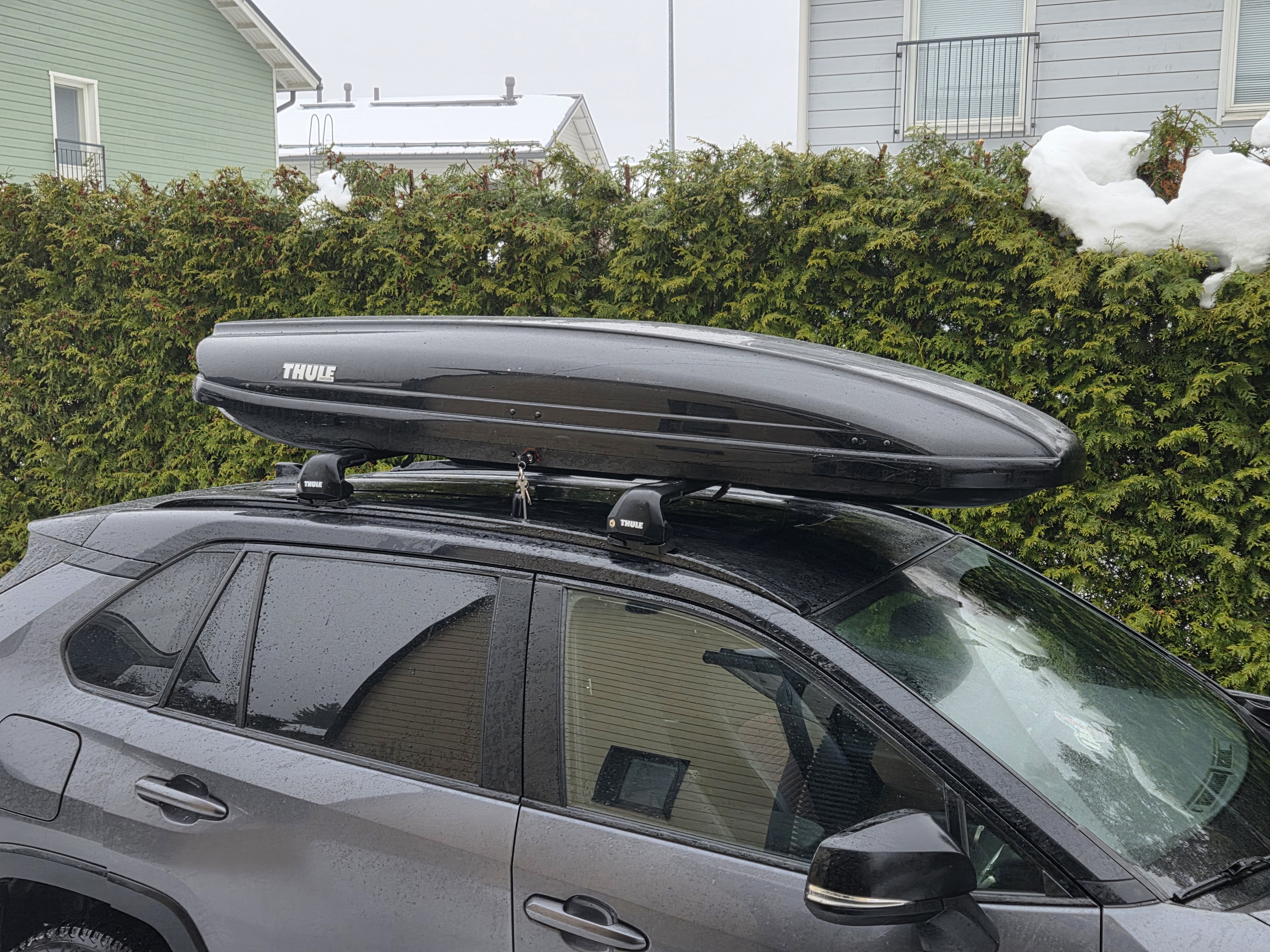 Toyota rav 4 kattotelineet