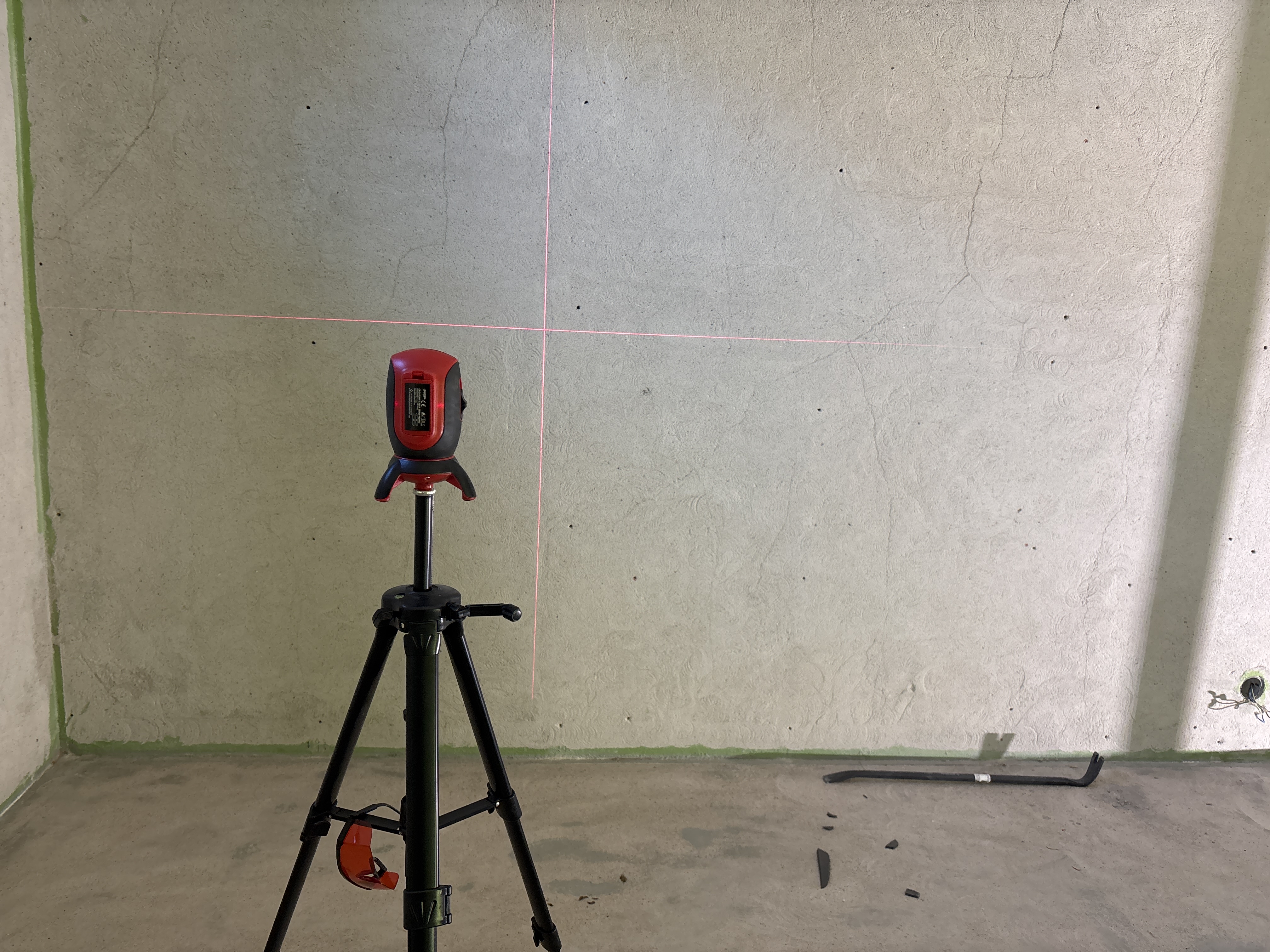 Krysslaser med stativ 