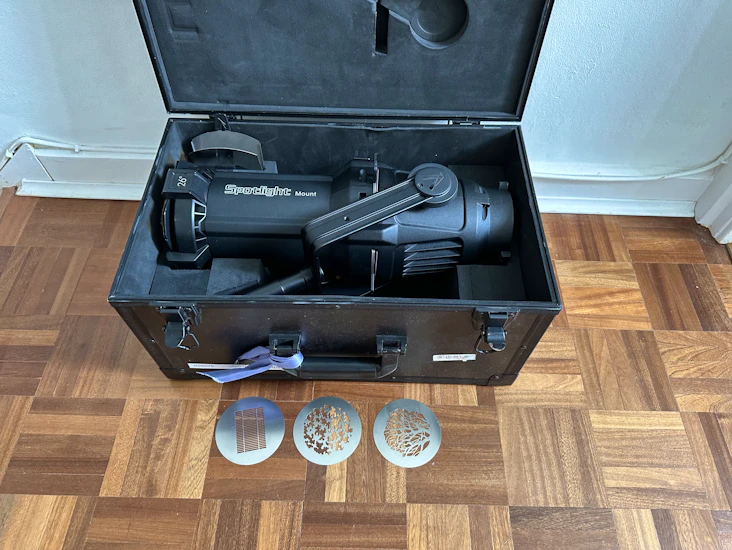 Aputure spotlight mount 26 degrees