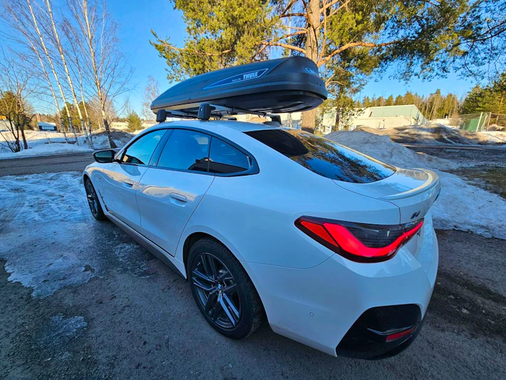 Bmw i4 kattotelineet vuokralle 60eur/vko.