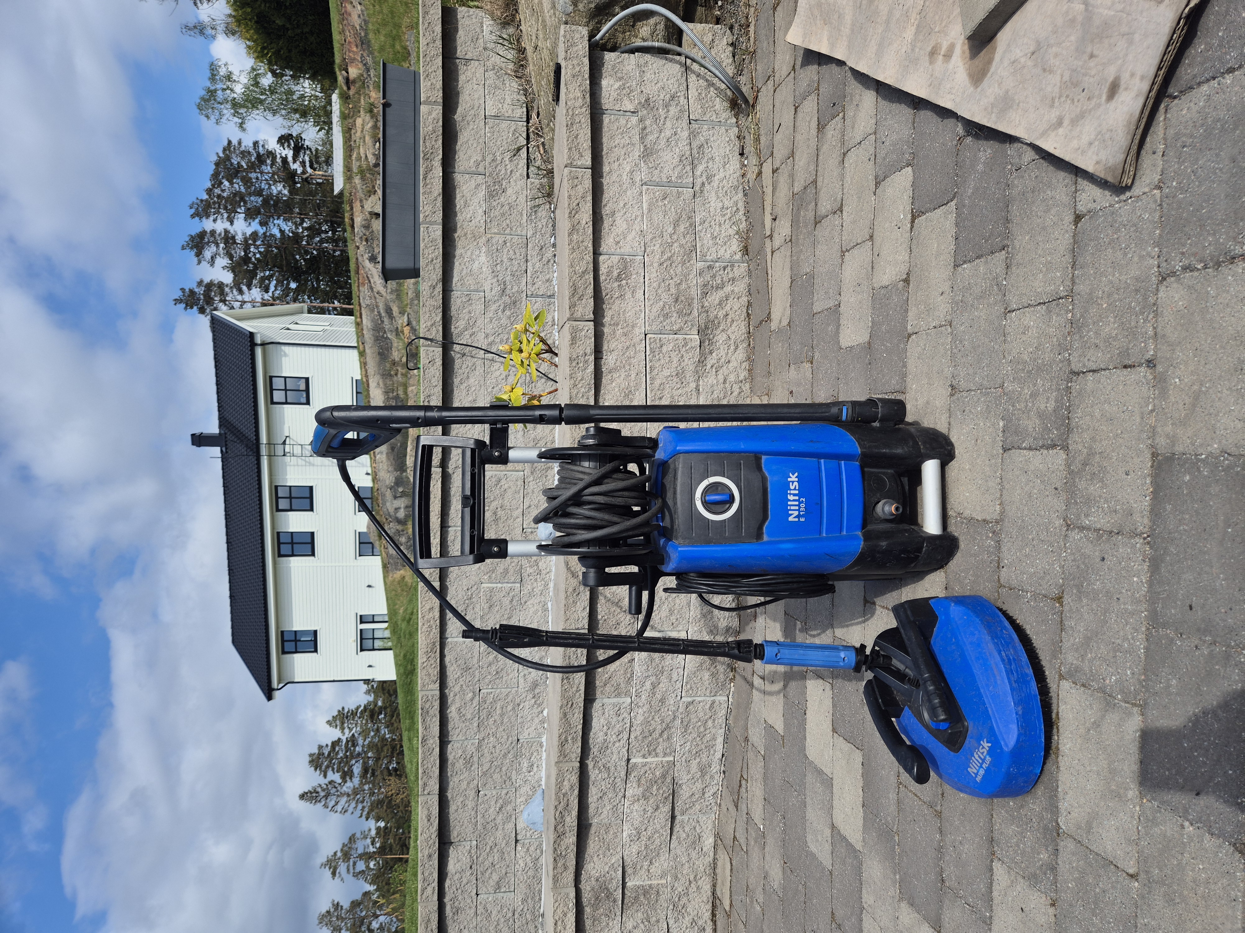 Högtryckstvättmed altanborste (altantvätt)