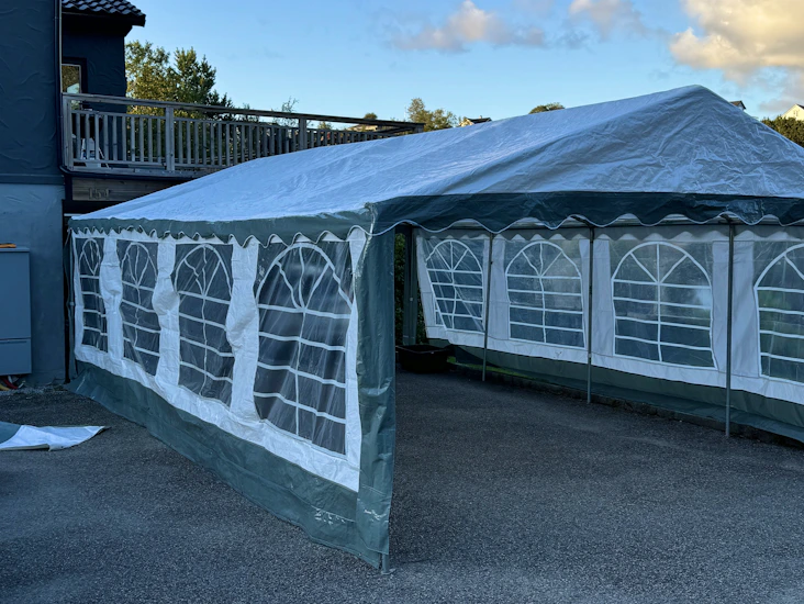 Partytelt 5x8m leies ut