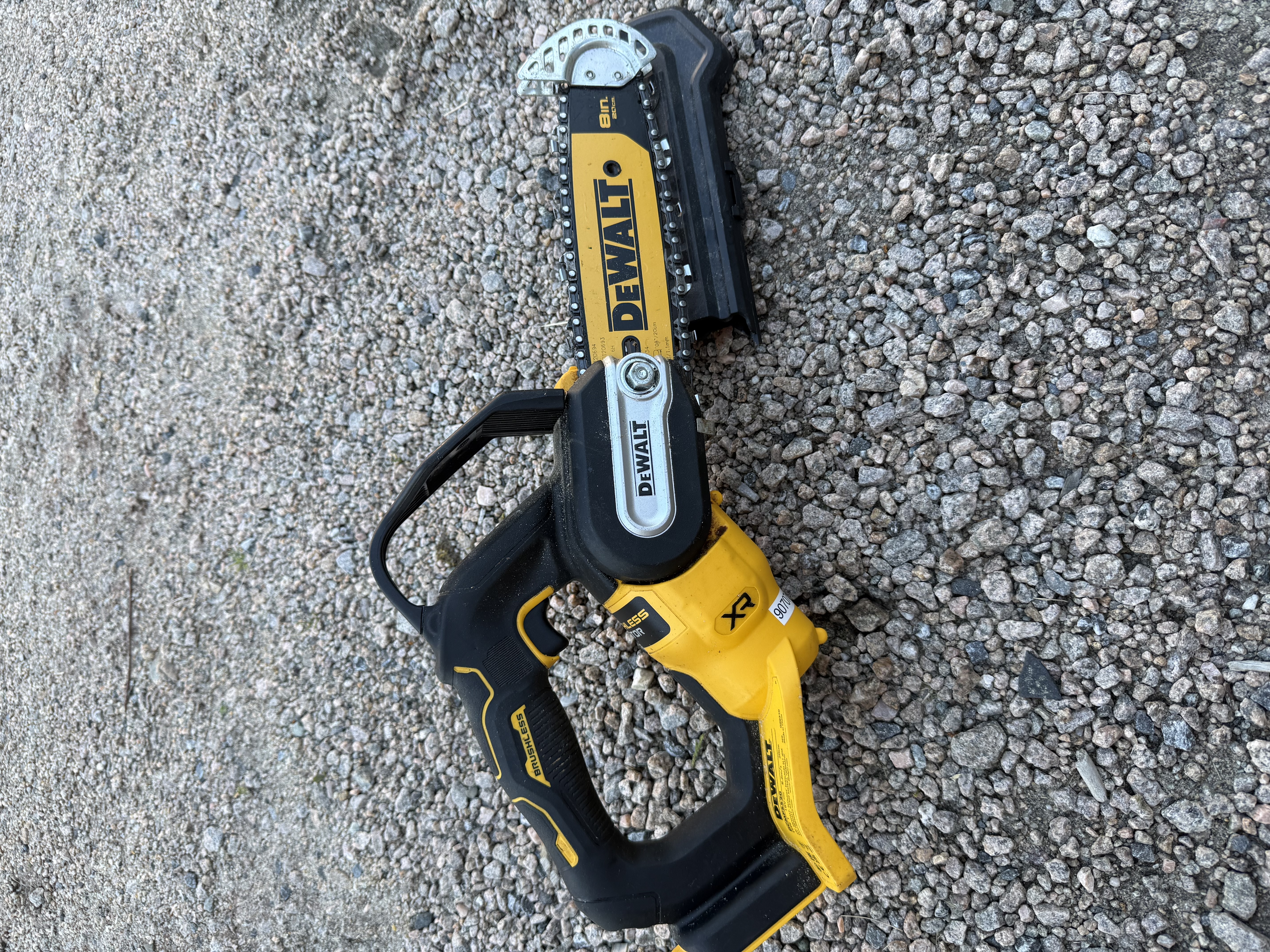 Dewalt 18v 20cm batteriesag / beskjæringssag (motorsag / grensag )