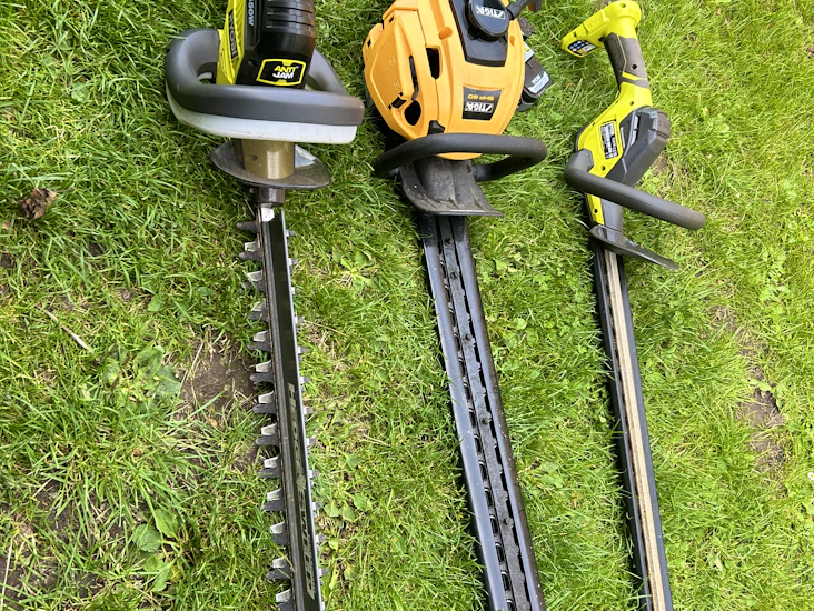 Bensin driven häcksax