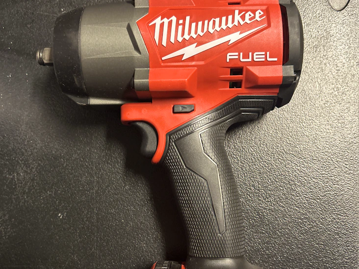 Milwaukee 1/2” impact wrench