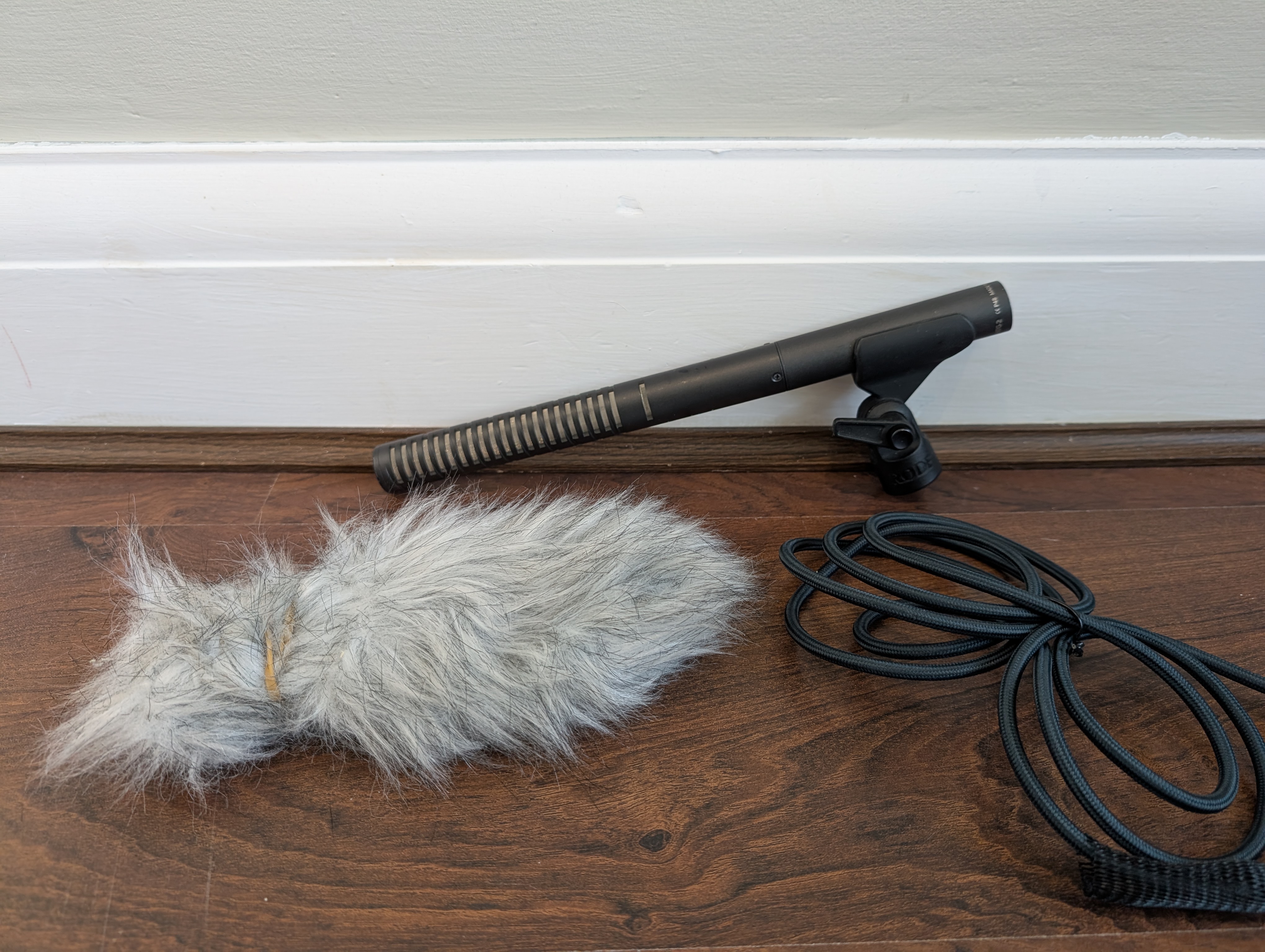 Rode ntg 2 shotgun microphone