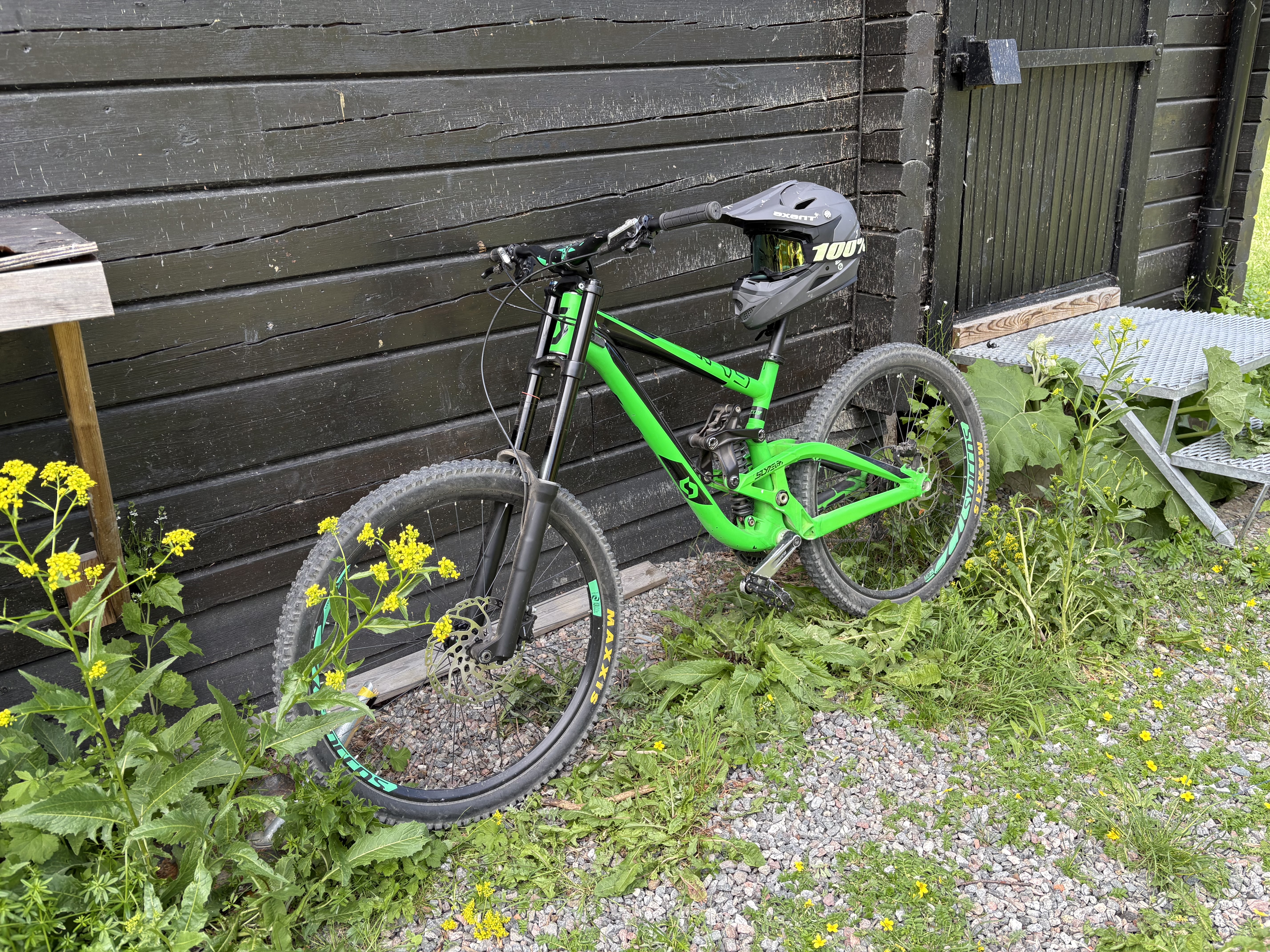 Scott gambler 730 downhill – 27,5” – storlek m/l