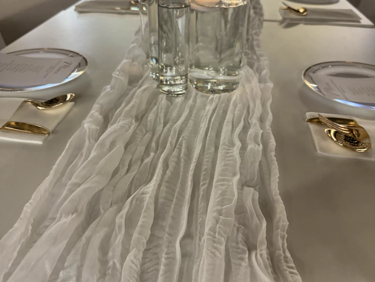 White table runners