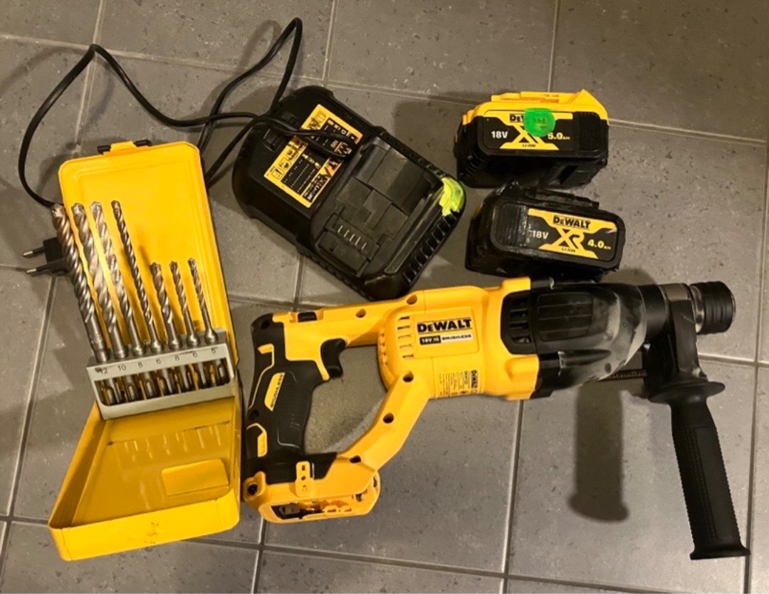 Dewalt borrhammare 18v inkl batteri o borr 