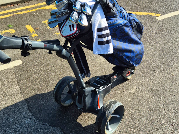 Full set of golf clubs - excellent set for mid-low hcp golfers