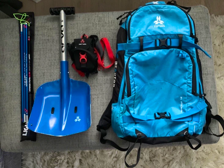 Arva lavinutrustning