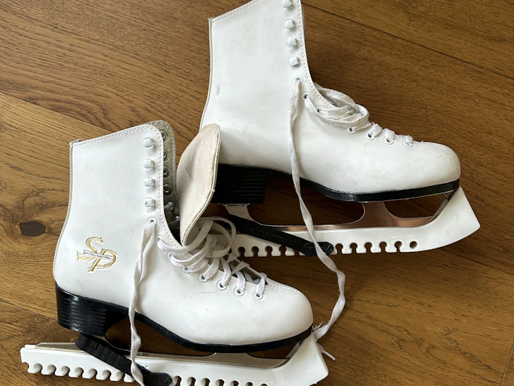 Skridskor dam strl 38