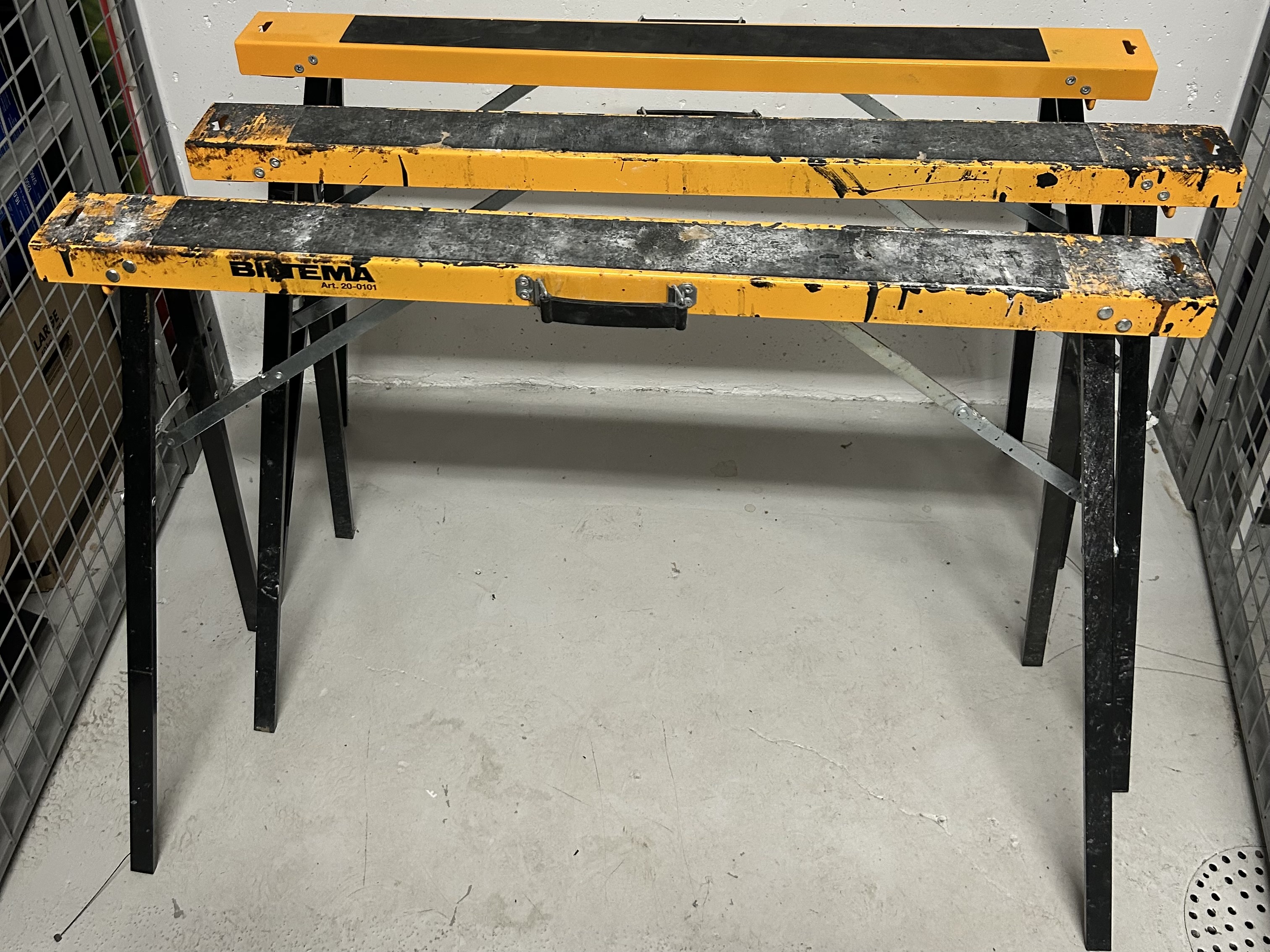 3 arbetsbockar - hopfällbara och kraftiga i plåt