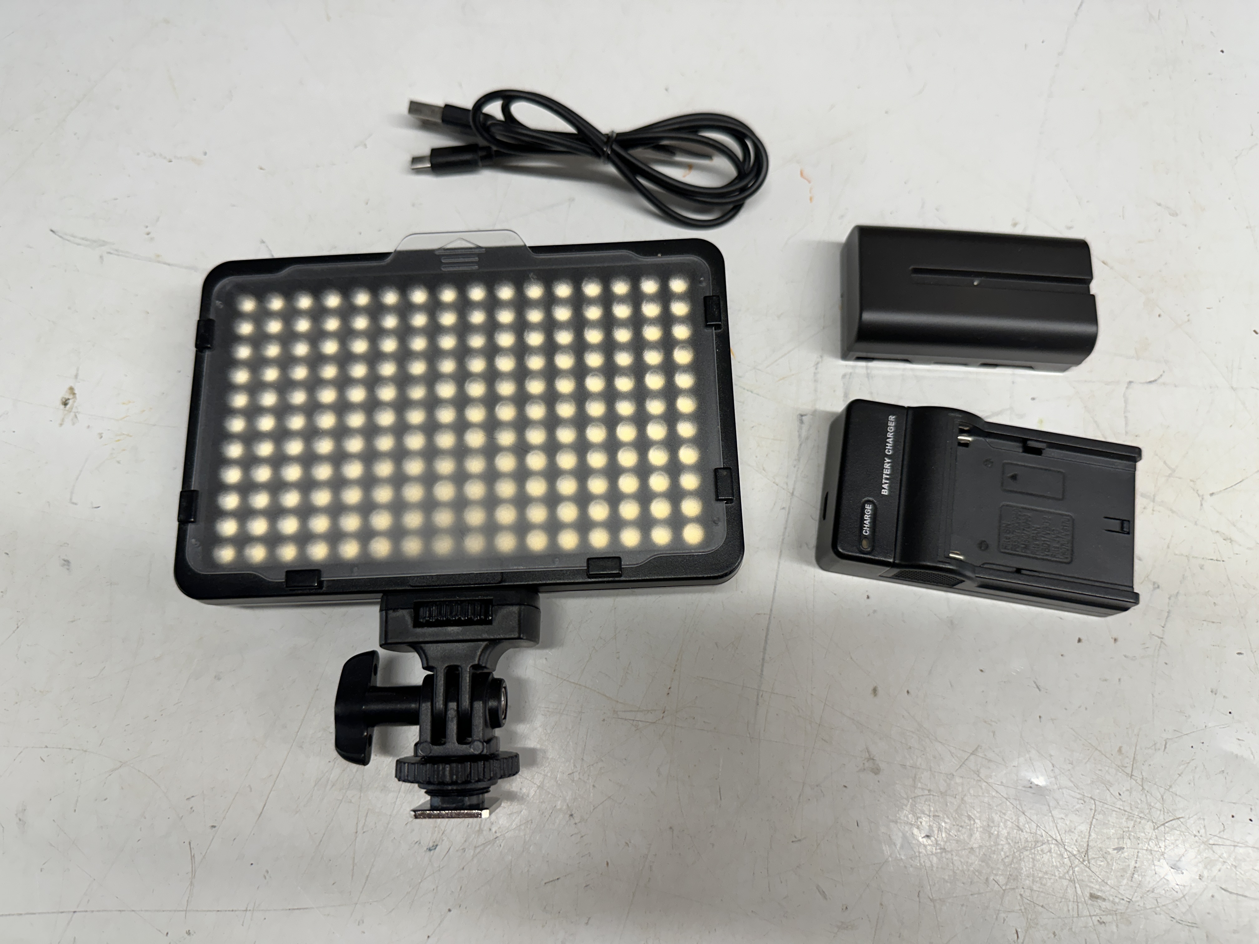 On camera led video light, 176 led ultra bright dimmable 