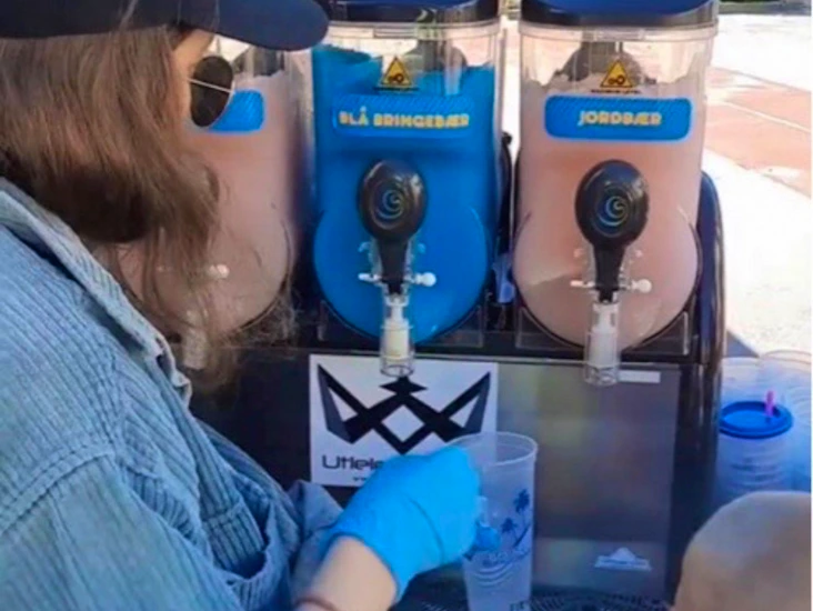 Proff 3 kammers slushmaskin inkl. slush!*helg