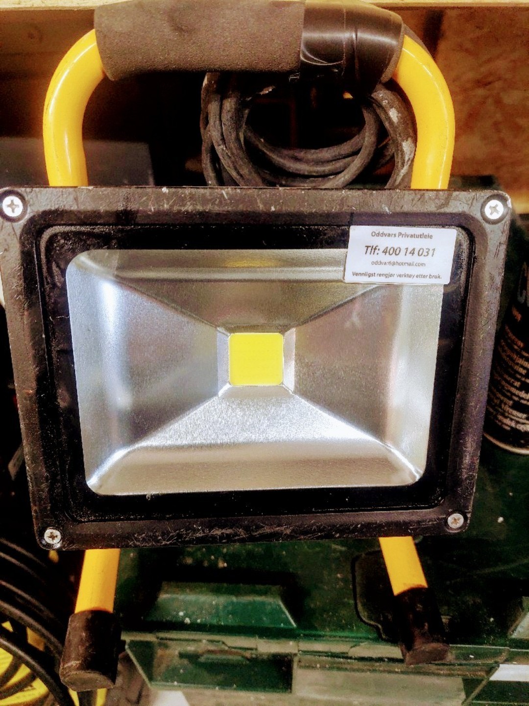 Ledlys 20w m/magnetfot