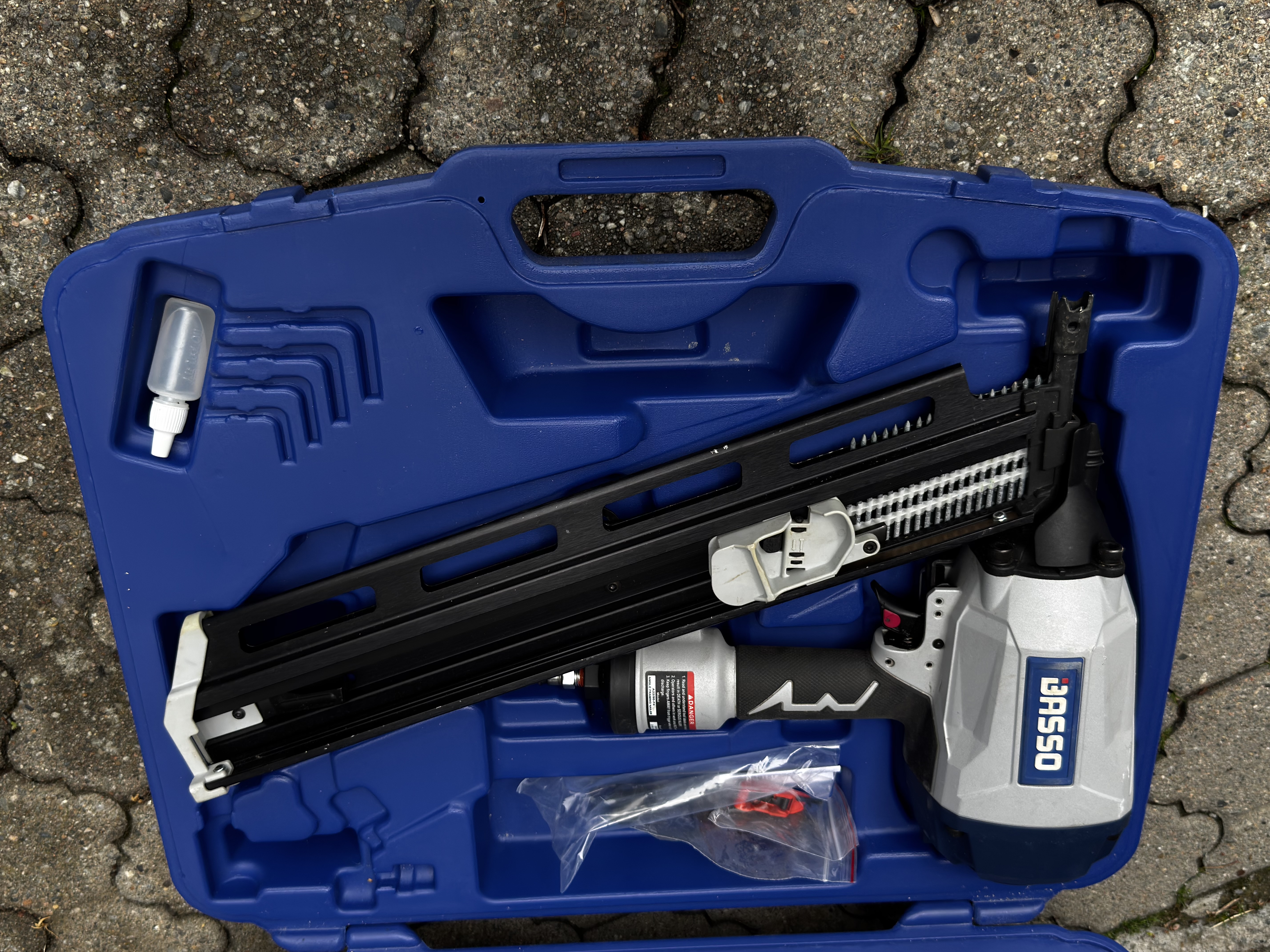 Spikerpistol m/kompressor og slange