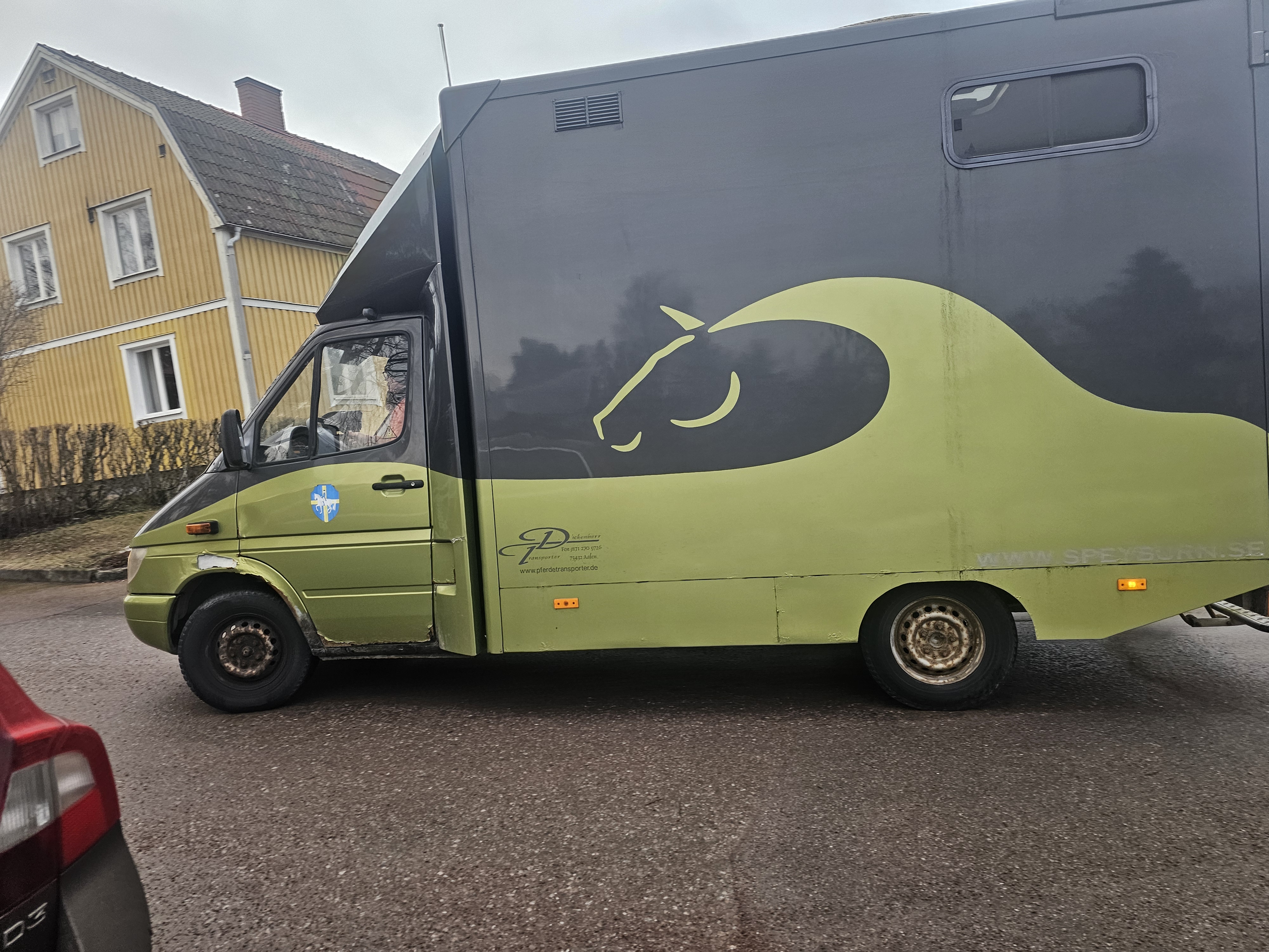 B-kortsbil med sängplats