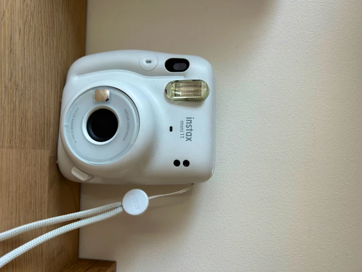 Instax mini 11 vit