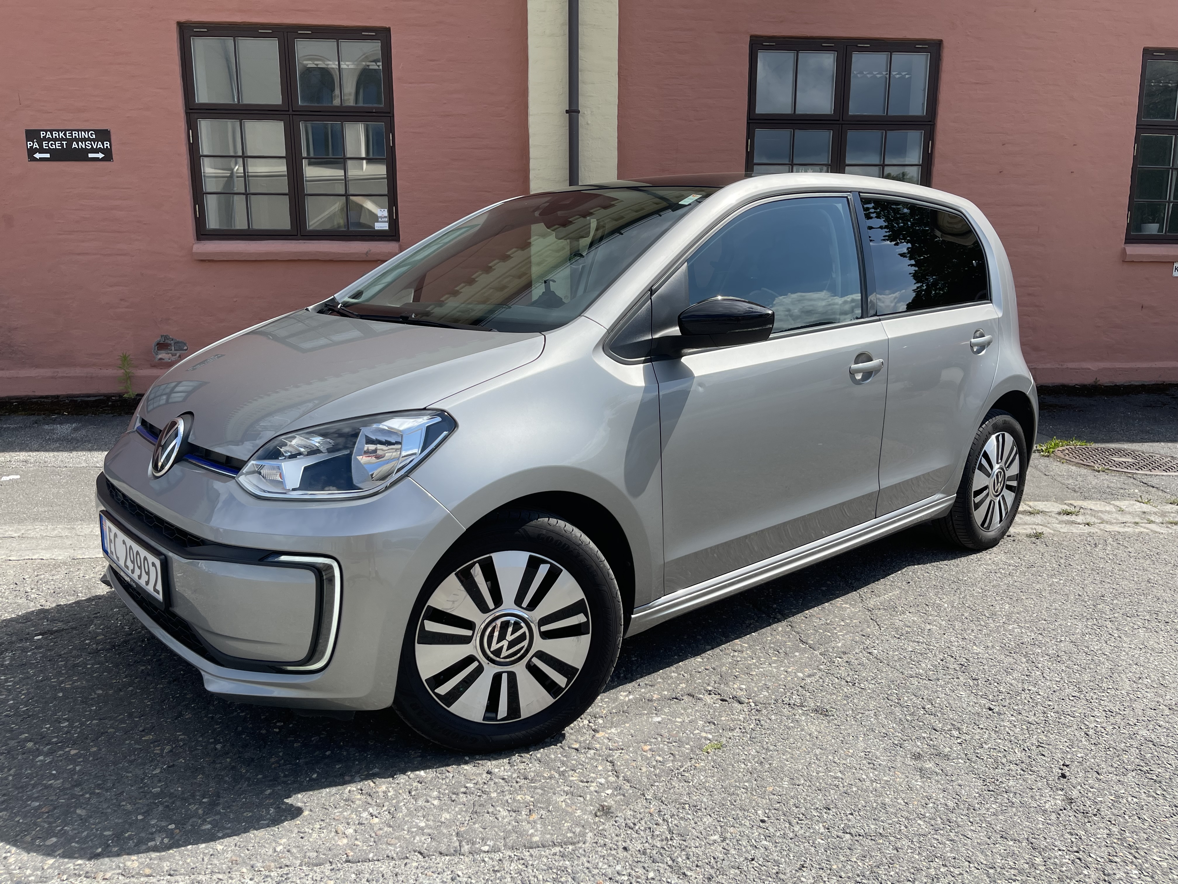 Volkswagen e-up