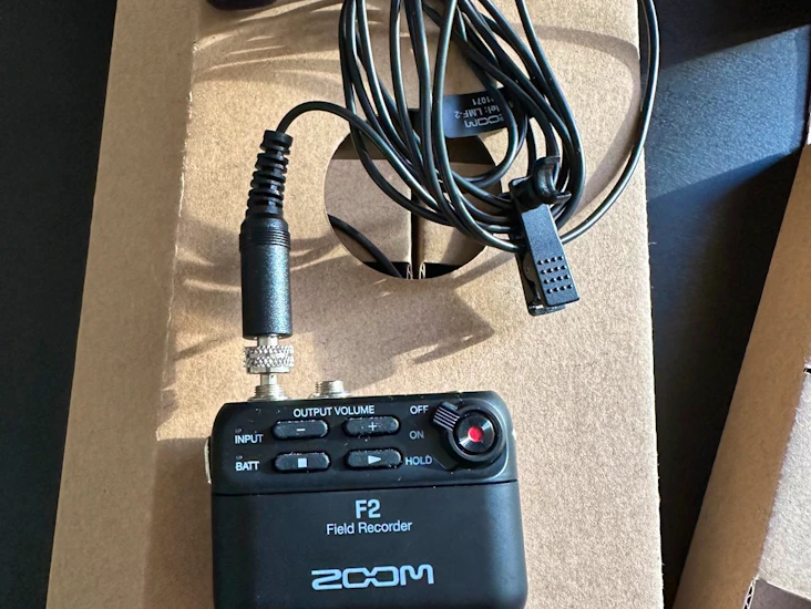 2 trådløse mikrofoner til leie