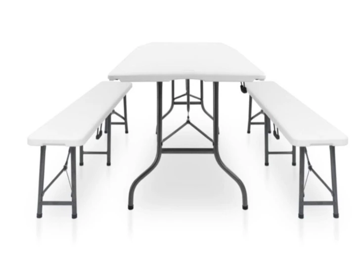 Bord och bänkar ca 18 pers