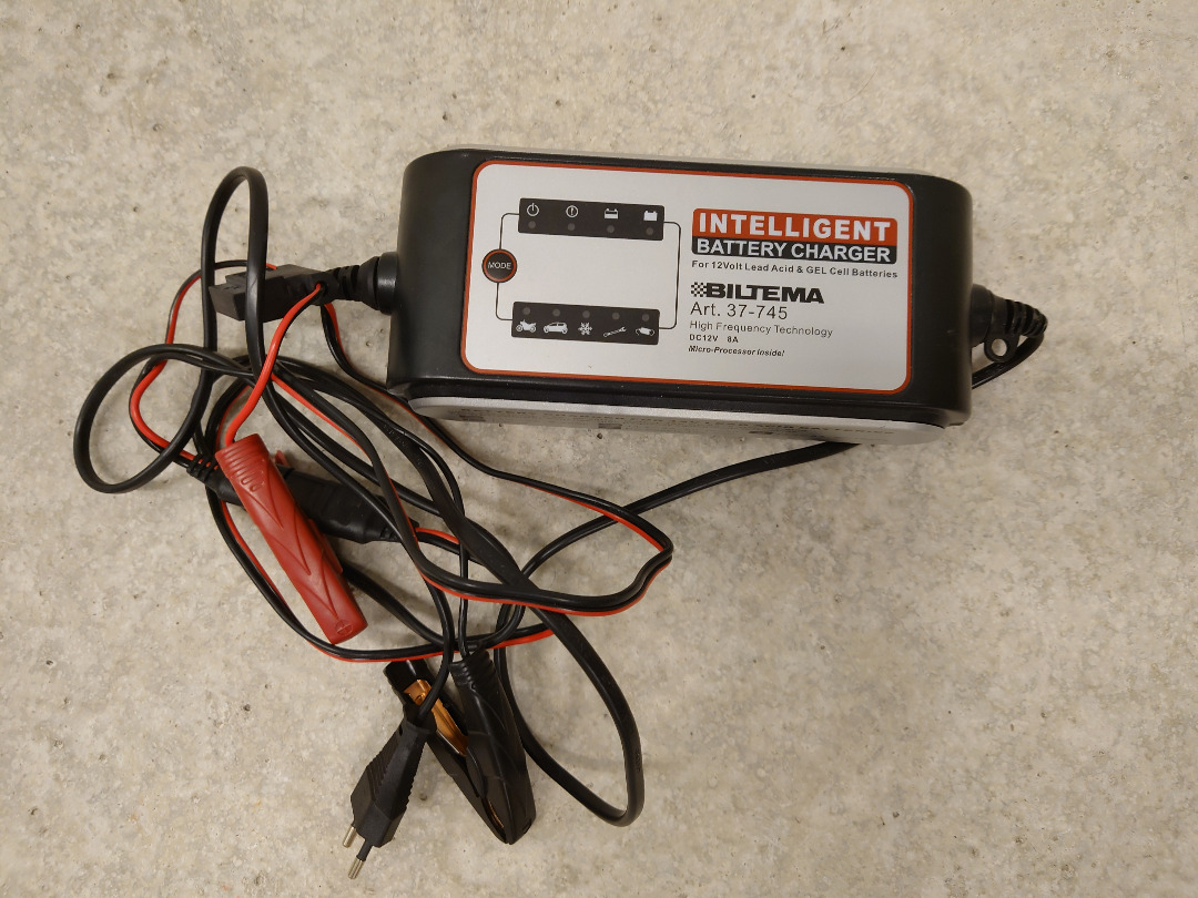 Inteligent battery charger batteriladdare 