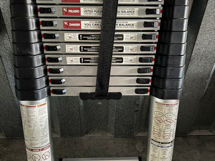 16’ telescopic ladder