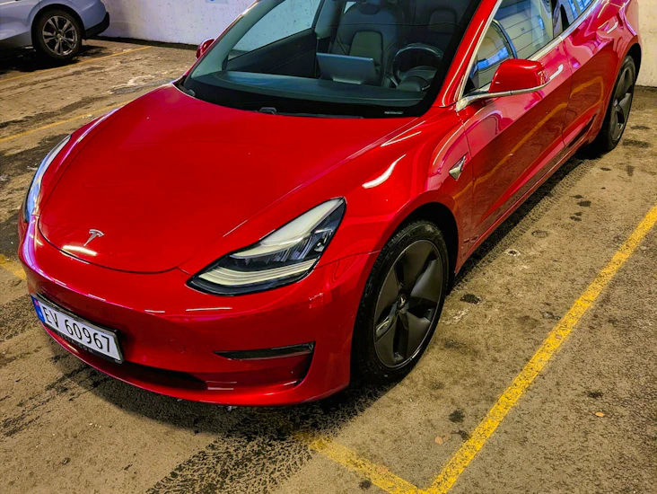 Tesla model 3 long range