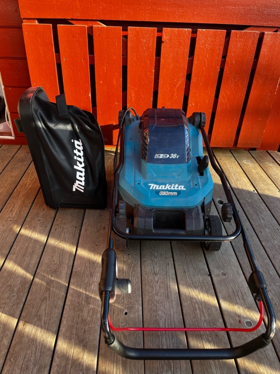 Makita batteri gressklipper