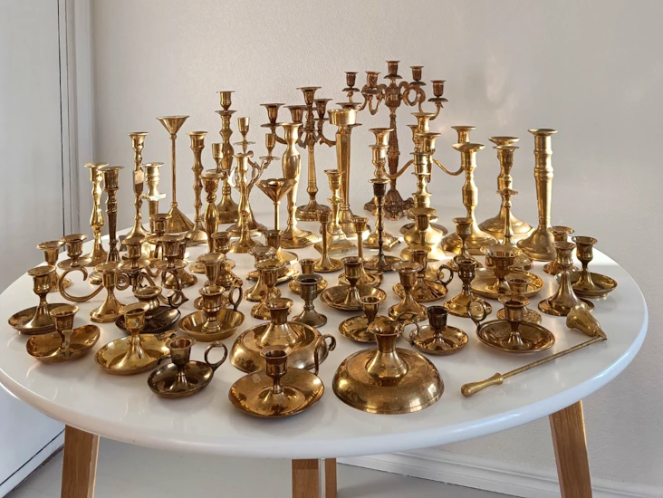 Messinkiset kynttilänjalat